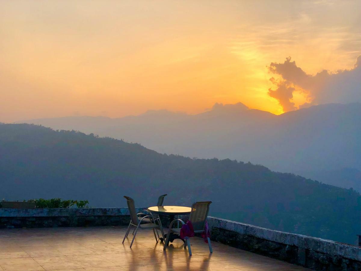 Singtom Tea Estate & Resort Дарджилинг Экстерьер фото